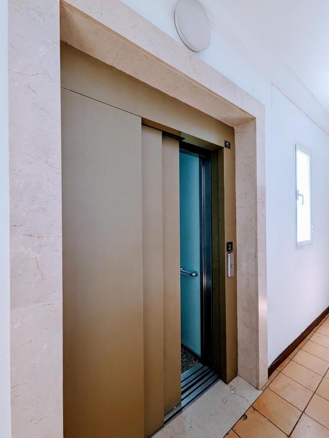 Appartement M-Odern à Séville Extérieur photo