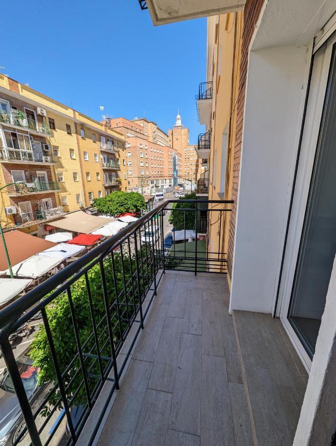 Appartement M-Odern à Séville Extérieur photo